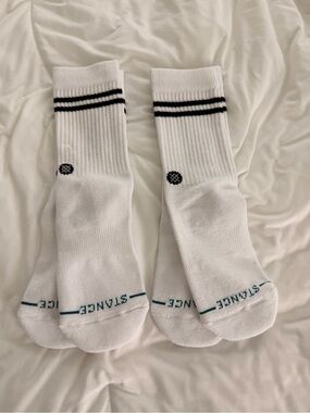 STANCE White Crew Socks - 2 pairs